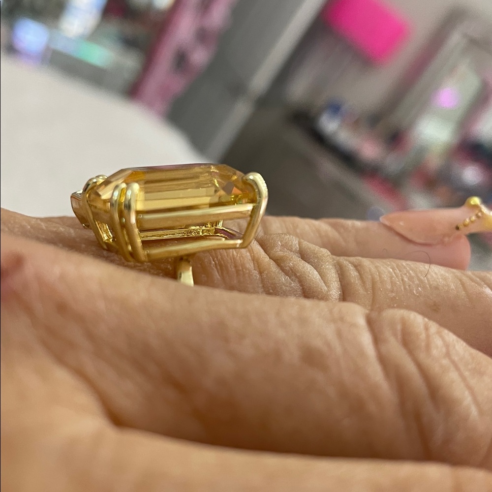 Elegant Gold and Purple Gemstone Ring size 8 - Picture 2 of 6